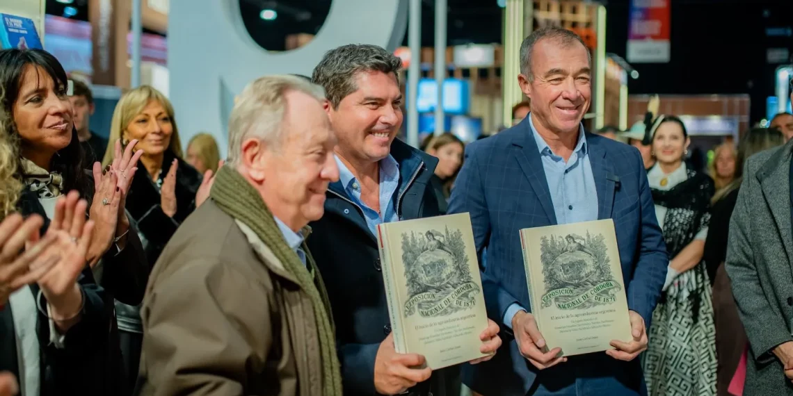 El gobernador Marcelo Orrego visitó la 50° edición de la Feria Internacional del Libro de Buenos Aires
