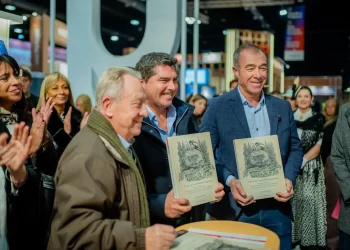 El gobernador Marcelo Orrego visitó la 50° edición de la Feria Internacional del Libro de Buenos Aires