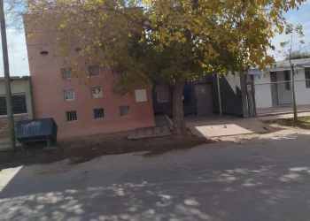 Desbaratan una fiesta clandestina en Caucete: simularon un cumpleaños de 15 para venderle alcohol a 100 menores