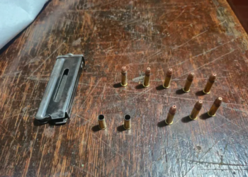 Detienen a un hombre en Ullum por llevar un rifle sin papeles junto a su familia
