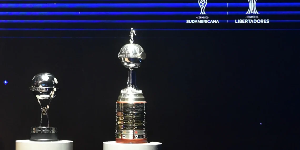 Sorteo de los octavos de la Copa Libertadores y Sudamericana: horario, bombos, formato y cómo ver en vivo