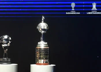 Sorteo de los octavos de la Copa Libertadores y Sudamericana: horario, bombos, formato y cómo ver en vivo