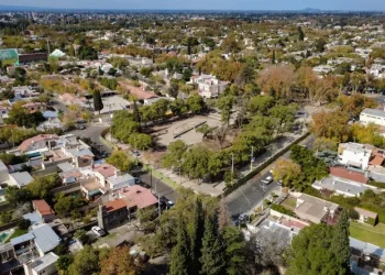 Corazón de barrio, alma renovada: la histórica obra en la Plaza de Desamparados, desde el cielo