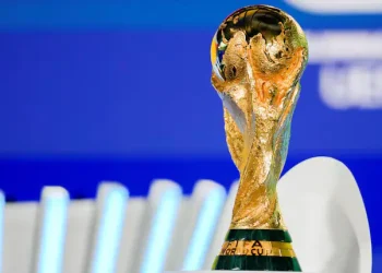 Escándalo en el fútbol argentino: repudio generalizado contra Néstor Apuzzo por una frase discriminatoria sobre el Mundial 2026