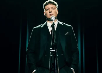 Emanero vuelve a San Juan: el fenómeno del momento presenta «Todo por un Beso» en el Teatro Sarmiento