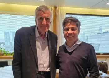 La interna peronista se nacionaliza: Gioja se alinea con Kicillof frente al proyecto presidencial de Uñac