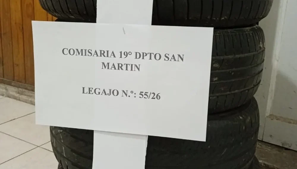 Operativo policial en San Martín: recuperan cuatro cubiertas robadas en Villa Dominguito