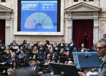 Avance clave para el oficialismo: Diputados dio media sanción a la «Ley Hojarasca» de Sturzenegger para eliminar 70 normas obsoletas
