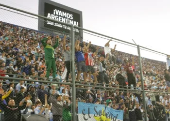 «El que no cumple con sus hijos, afuera»: el Gobierno restringió el ingreso a las canchas para deudores alimentarios