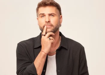 En clave de stand up: Juampi González vuelve a San Juan para «sacudir» los mandatos sociales