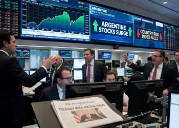Rally financiero: las acciones locales saltan hasta 10% en Nueva York y el riesgo país perfora los 500 puntos