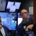 Los bonos argentinos suben con fuerza tras la mejora en la calificación crediticia