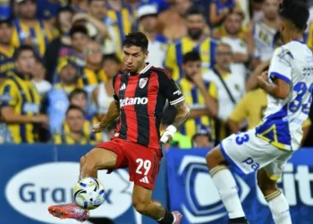River y Rosario Central buscan un lugar en la gran final del Torneo Apertura en el Monumental