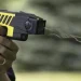 San Juan proyecta pasar de 40 a 800 pistolas Taser para equipar a la Policía en las calles