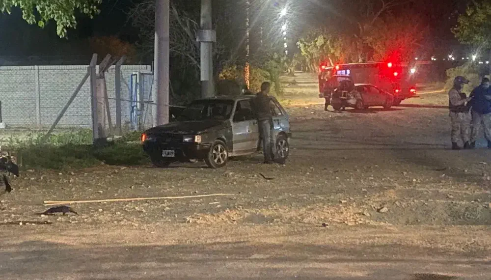 Viernes negro en Caucete: grave choque de una moto y un detenido con 2,55 de alcohol