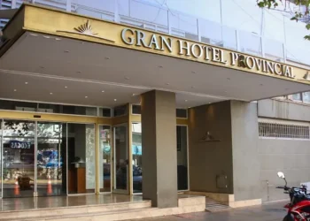El Gobierno relanzará la licitación del Gran Hotel Provincial a fines de junio