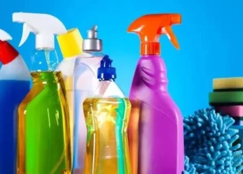Alerta sanitaria: ANMAT prohibió la comercialización de marcas de maquillaje infantil y productos de limpieza