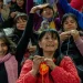 Solidaridad que abriga: más de 500 tejedores sanjuaninos confeccionaron 60 mantas en homenaje a Doña Paula Albarracín