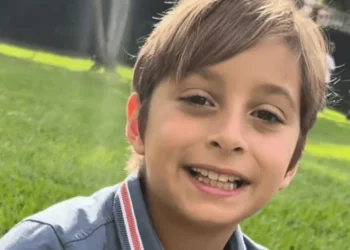 Venezuela: búsqueda desesperada de un niño argentino tras el colapso de un edificio en La Guaira