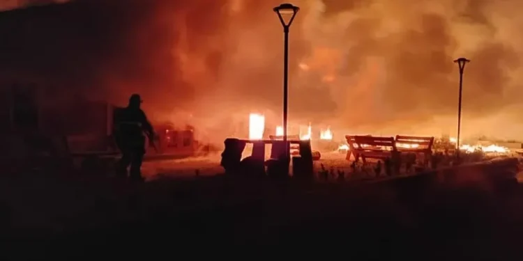 Conmoción en Uspallata: un voraz incendio destruyó por completo el reconocido restobar «Café El Forastero»