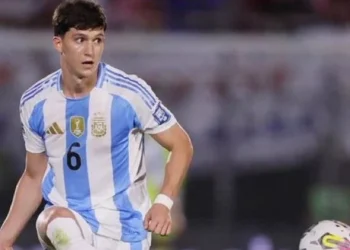 Alerta en la Selección: Leonardo Balerdi se desgarró y corre peligro su participación en el Mundial