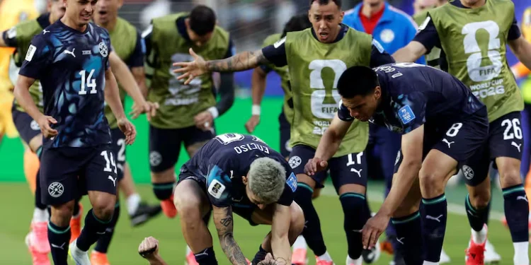 Heroica victoria: Paraguay venció a Turquía con un jugador menos y sigue con vida en el Mundial