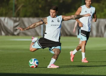 Lionel Scaloni ya definió el primer once de la Selección Argentina con sorpresas y varias bajas en Kansas