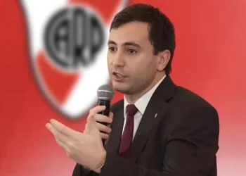 River: Di Carlo anunció una limpieza histórica de 15 jugadores y define el futuro de Armani y Juanfer