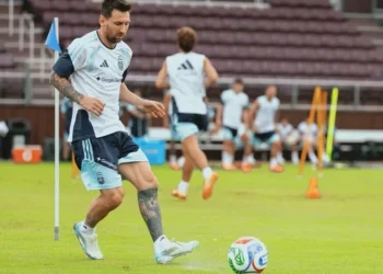 ¿Juega Messi? La formación de la Selección argentina para enfrentar a Islandia
