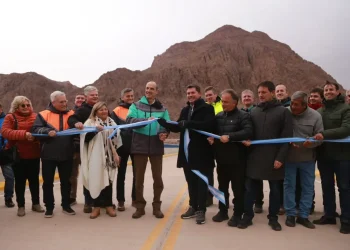 Calingasta: Orrego y autoridades de Glencore inauguraron dos puentes para potenciar el desarrollo productivo