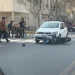 Siniestro vial en Capital: asistieron de urgencia a un motociclista tras un fuerte choque