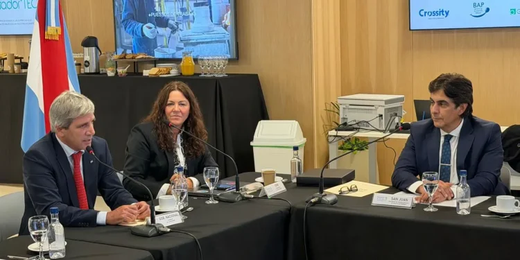 El ministro Roberto Gutiérrez representó a la provincia en el Consejo Federal de Responsabilidad Fiscal junto a Luis Caputo