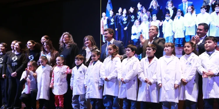 Orrego destacó los avances educativos y reconoció a quienes impulsan la construcción del San Juan del futuro