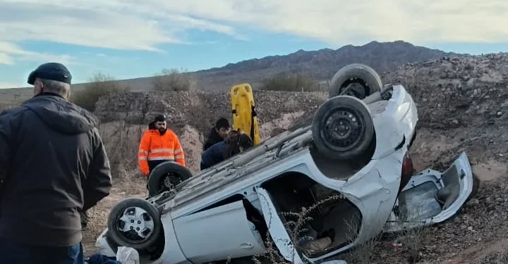 Urgente: Vuelco en Ruta 60 a la altura del embarcadero