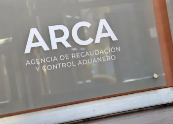 Alerta por estafas: crecen los correos falsos que suplantan a ARCA para robar datos personales