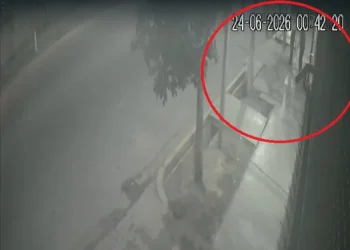 «¿Querés que te meta un tiro?»: violento asalto armado en una lomoteca de Chimbas duró apenas 14 segundos