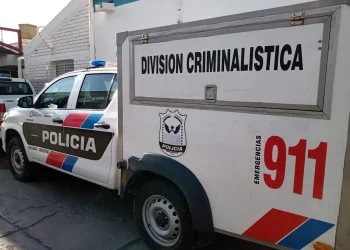 Conmoción en Rivadavia: hallaron a un hombre sin vida en la vía pública e investigan las causas del deceso