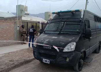 Golpe al narcotráfico en Pocito: fuerte despliegue policial y secuestro de drogas
