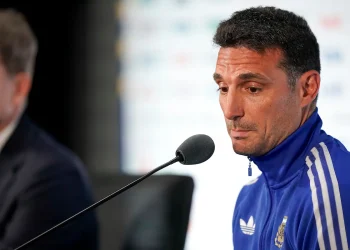 Scaloni alza la voz: críticas a la pausa de hidratación y novedades sobre Messi antes del duelo con Austria