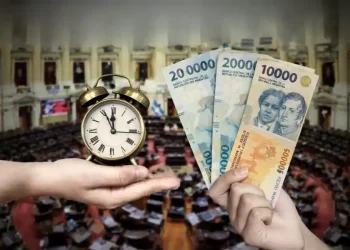 Flexibilización laboral en acción: se firmó el primer acuerdo de «banco de horas» en el sector industrial