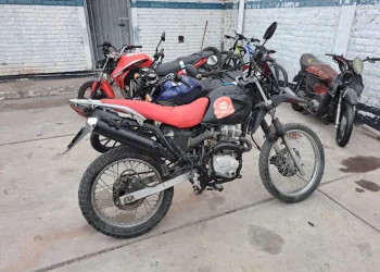 Operativos policiales en Rawson y Santa Lucía: recuperaron dos motocicletas y detuvieron a un joven de 22 años