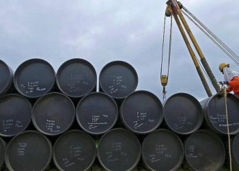 Giro histórico: Estados Unidos suspende por 60 días las sanciones al petróleo iraní