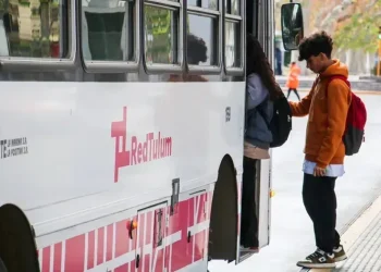 Educación justificará las faltas por problemas con la SUBE que afectaron el boleto escolar