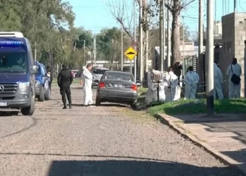 Investigan el hallazgo sin vida de un hombre y sus dos hijos menores de edad en una vivienda de Santa Fe