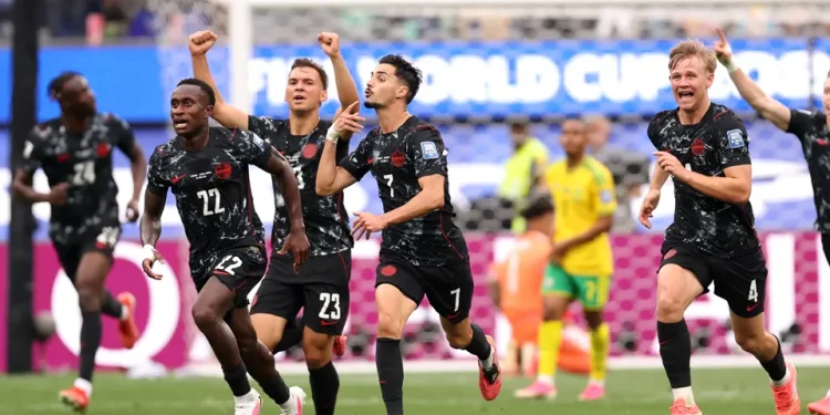 Canadá clasifica a octavos de final con un triunfo agónico ante Sudáfrica
