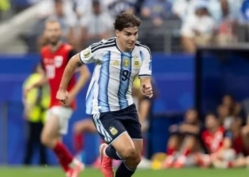 ¡Bombazo en el mundial! Julián Álvarez rompió el silencio y presiona para salir del Atlético de Madrid: «Lo mejor es una transferencia»