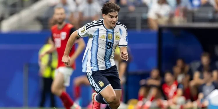 ¡Bombazo en el mundial! Julián Álvarez rompió el silencio y presiona para salir del Atlético de Madrid: «Lo mejor es una transferencia»