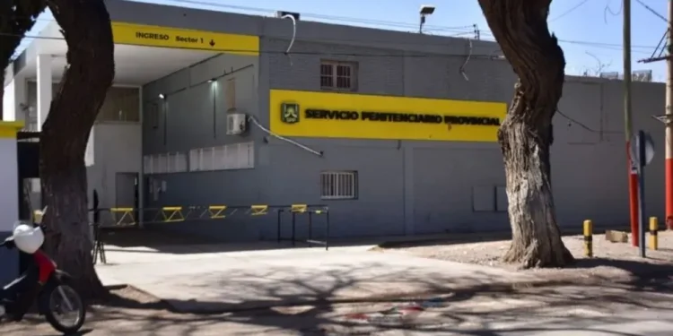 Furia en el Penal de Chimbas: el preso que quiso atacar al fiscal Plaza, destrozó Sanidad y lesionó a dos guardias