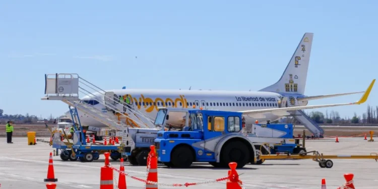 Caos con Flybondi: tras el paro técnico de su flota, la low cost volvió a cancelar el vuelo a San Juan