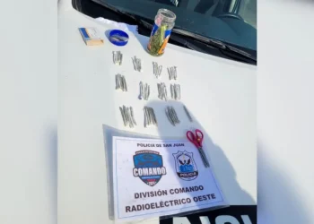 Detuvieron a un joven que armaba estupefacientes en la vía pública con más de medio kilo de marihuana